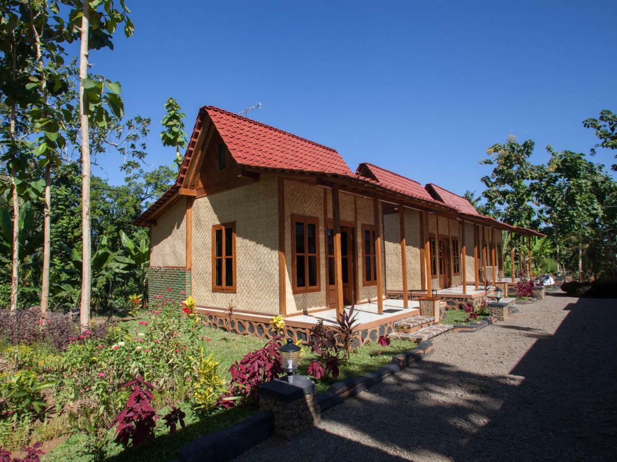 מלון Reddoorz Near Banyuwangi Kota Train Station מראה חיצוני תמונה